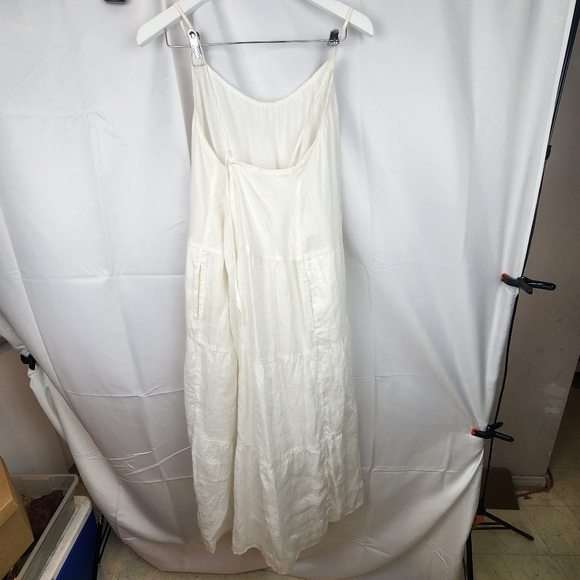 Left on friday white tiered dress L(estimated) in EUC - Picture 8 of 8